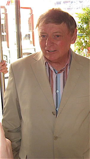 hans32