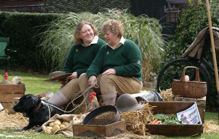 Land gals