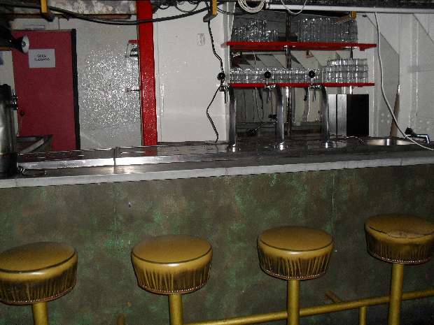The bar 1