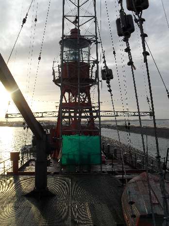 Antenna & lantern from deck house