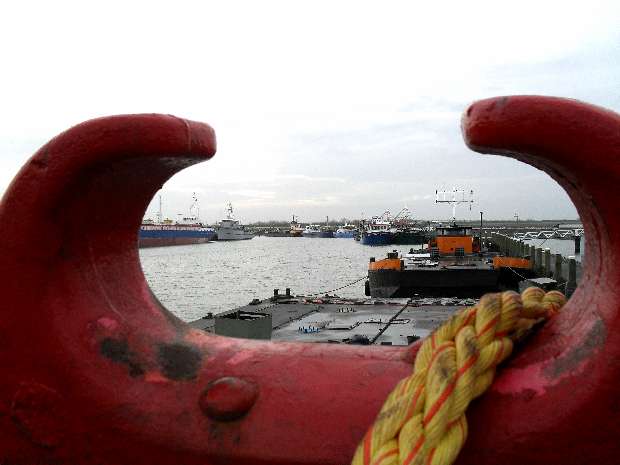 Starboard side mooring line