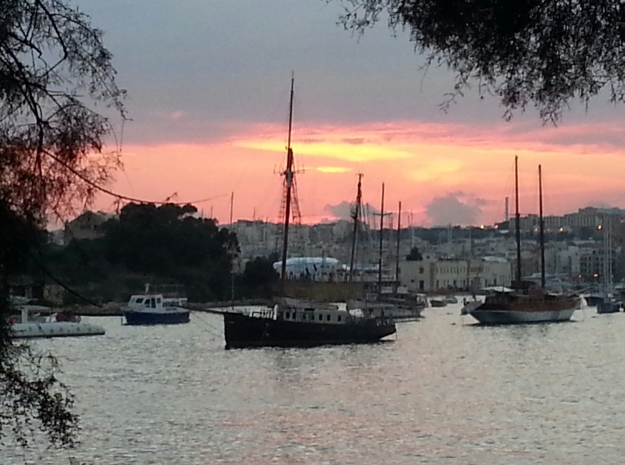 Tinge Seafront, Sliema
