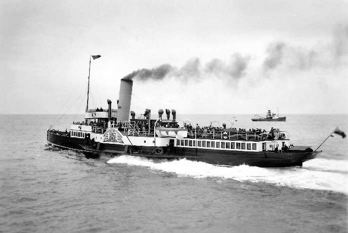 PS Clacton Queen