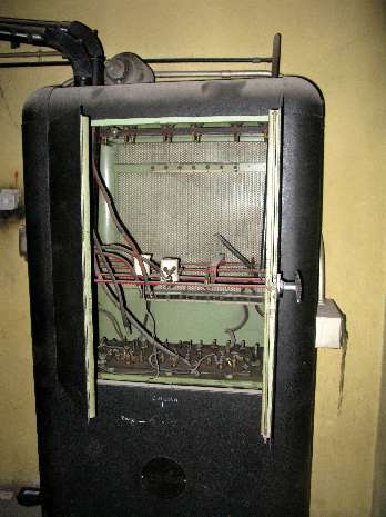 Projector transformer cabinet