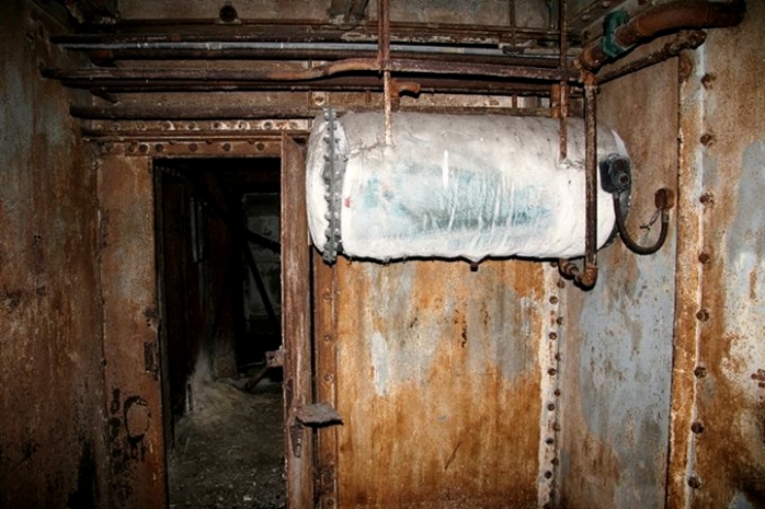 Insulated water tank
