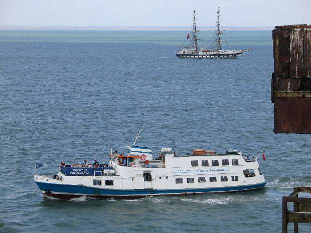 Visiting vessels