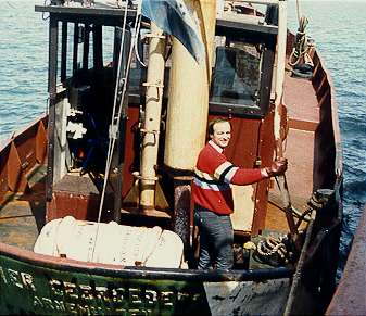 Leen on his tender "Windy"