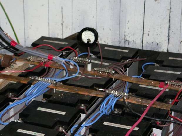Bus bars & battery condition meter