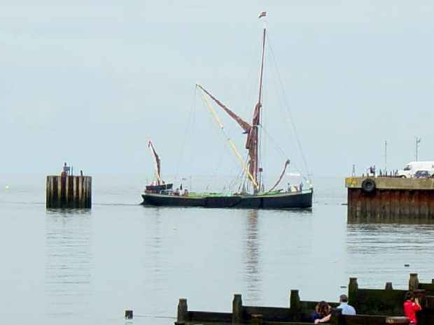 SB Greta motors into Whitstable 2004