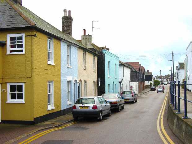 Island Wall Whitstable in 2004