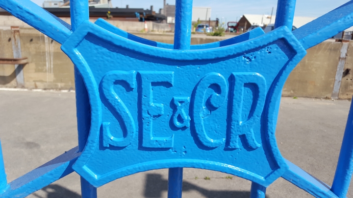 SECR Gates